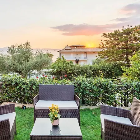 Verga'S Sunset Retreat - Kelly'S Summer Escape Apartment